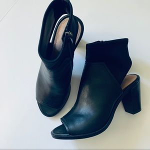 Donald Pliner heels